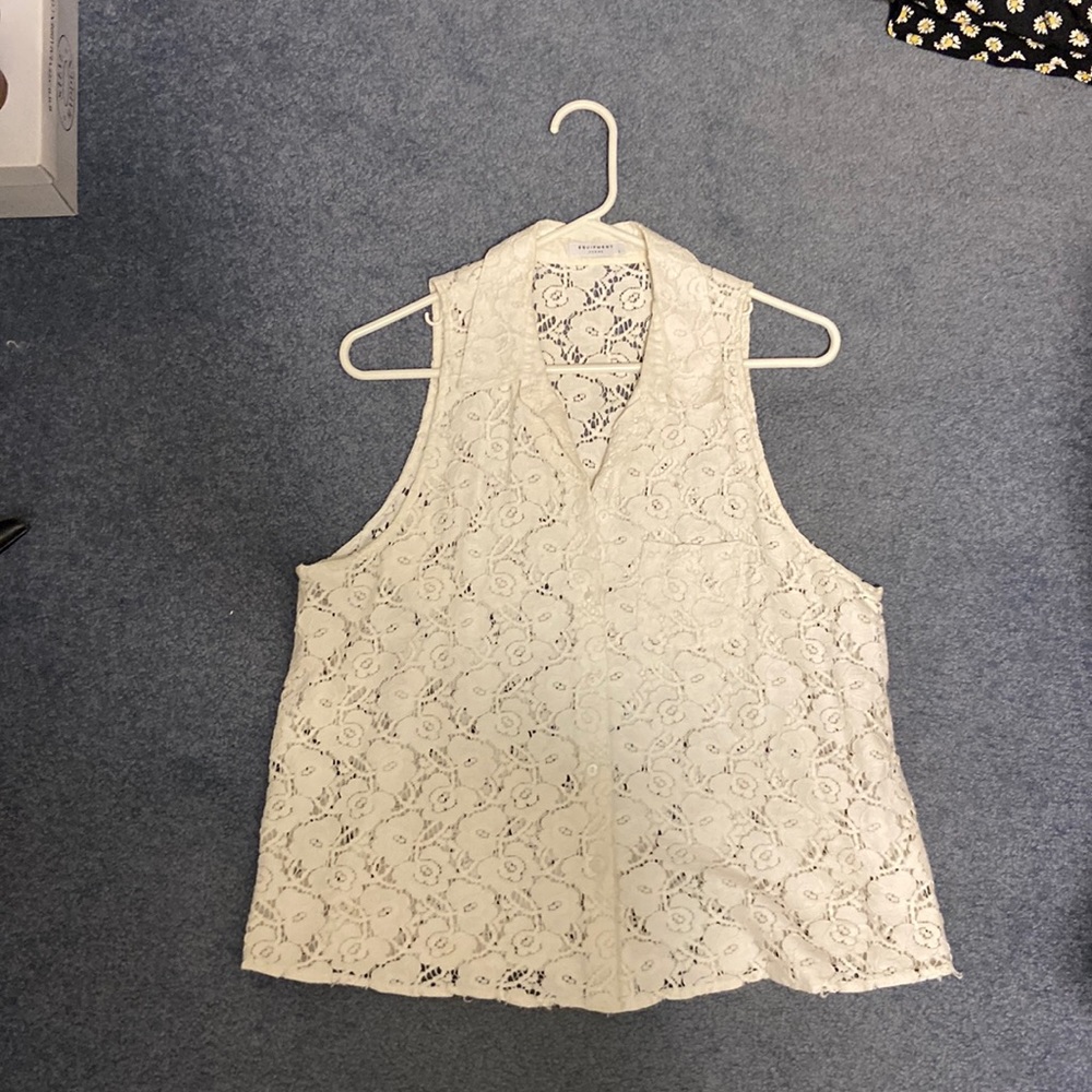 Equipment white eyelet tank collared button down size L